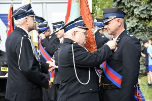 Gminny Dzień Strażaka w Strykowie. Wręczenie odznaczeń zasłużonym Druhom i Druhnom.