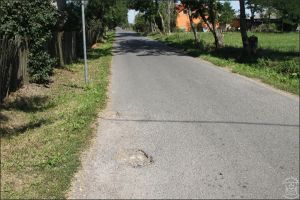 Remont drogi gminnej Osse - Bronin - stan przed rozpoczęciem inwestycji