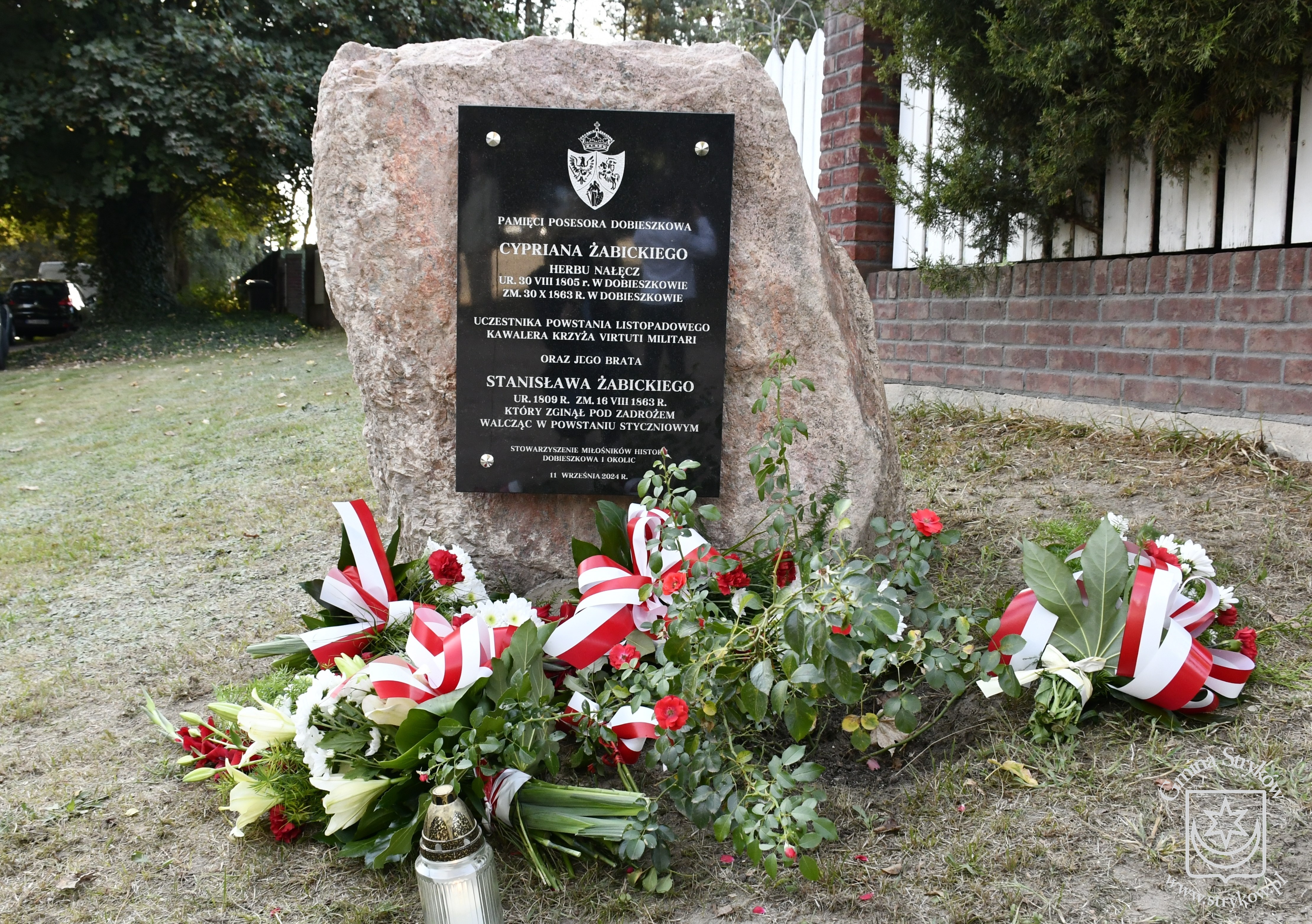 Odsłonięcie tablicy pamiątkowej w Dobieszkowie